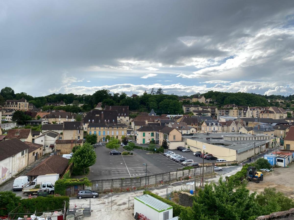 Residence Les Trois Jardins Avec Wifi Et Parking Gratuit Sarlat-la-Canéda Dış mekan fotoğraf