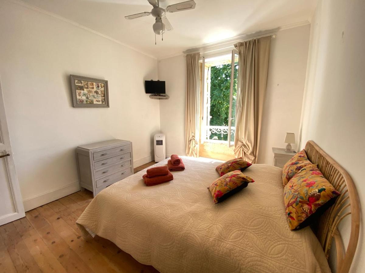 Residence Les Trois Jardins Avec Wifi Et Parking Gratuit Sarlat-la-Canéda Dış mekan fotoğraf